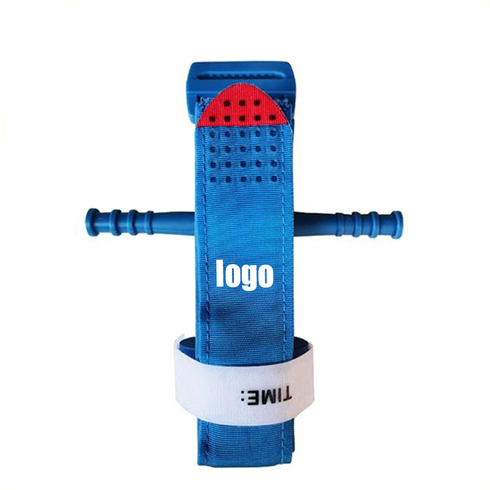 Single-Handed Operation of Hemostatic Bandage 1