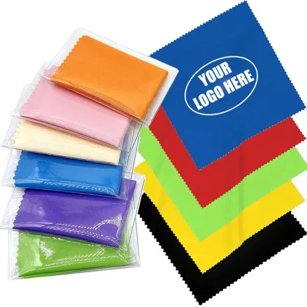 Microfiber Cleaning Cloth with Pouch 3