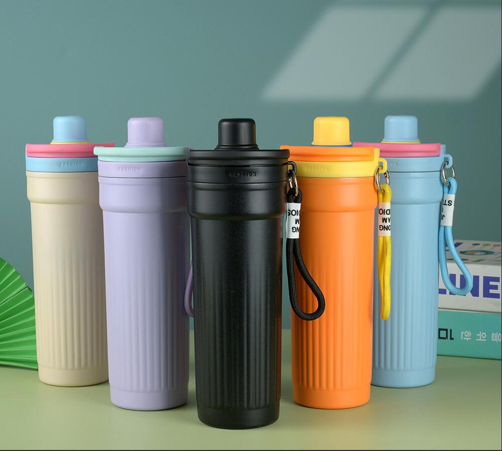 Portable 24oz Water Bottle With Handle 2