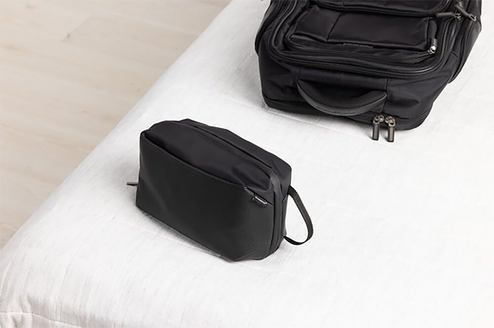Brookstone Compact Toiletry Kit Vegan Leather Travel Bag 4
