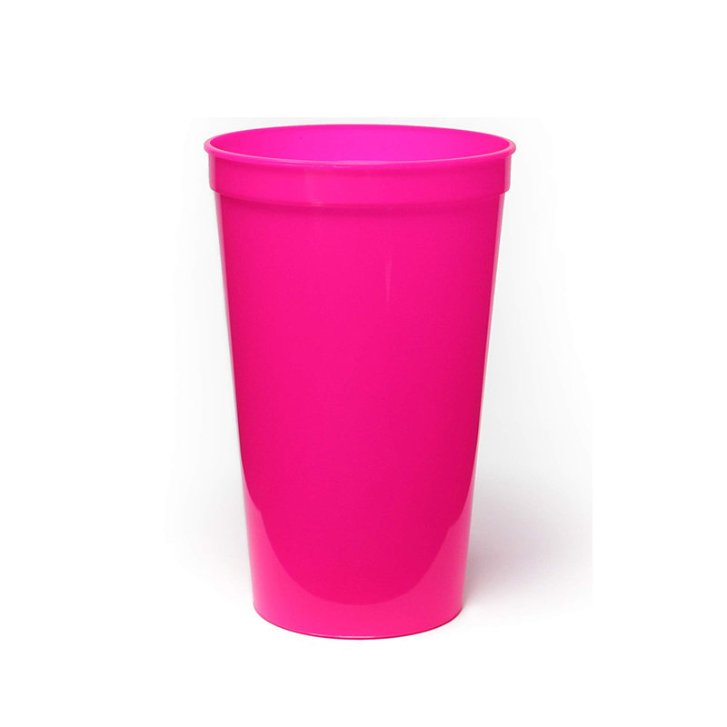 12 oz. Plastic Stadium Cups 4