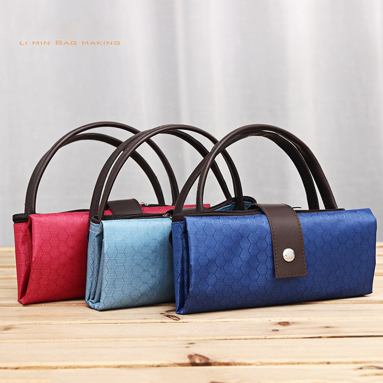 Waterproof Large Capacity Foldable Shopping Bag with Handles 1