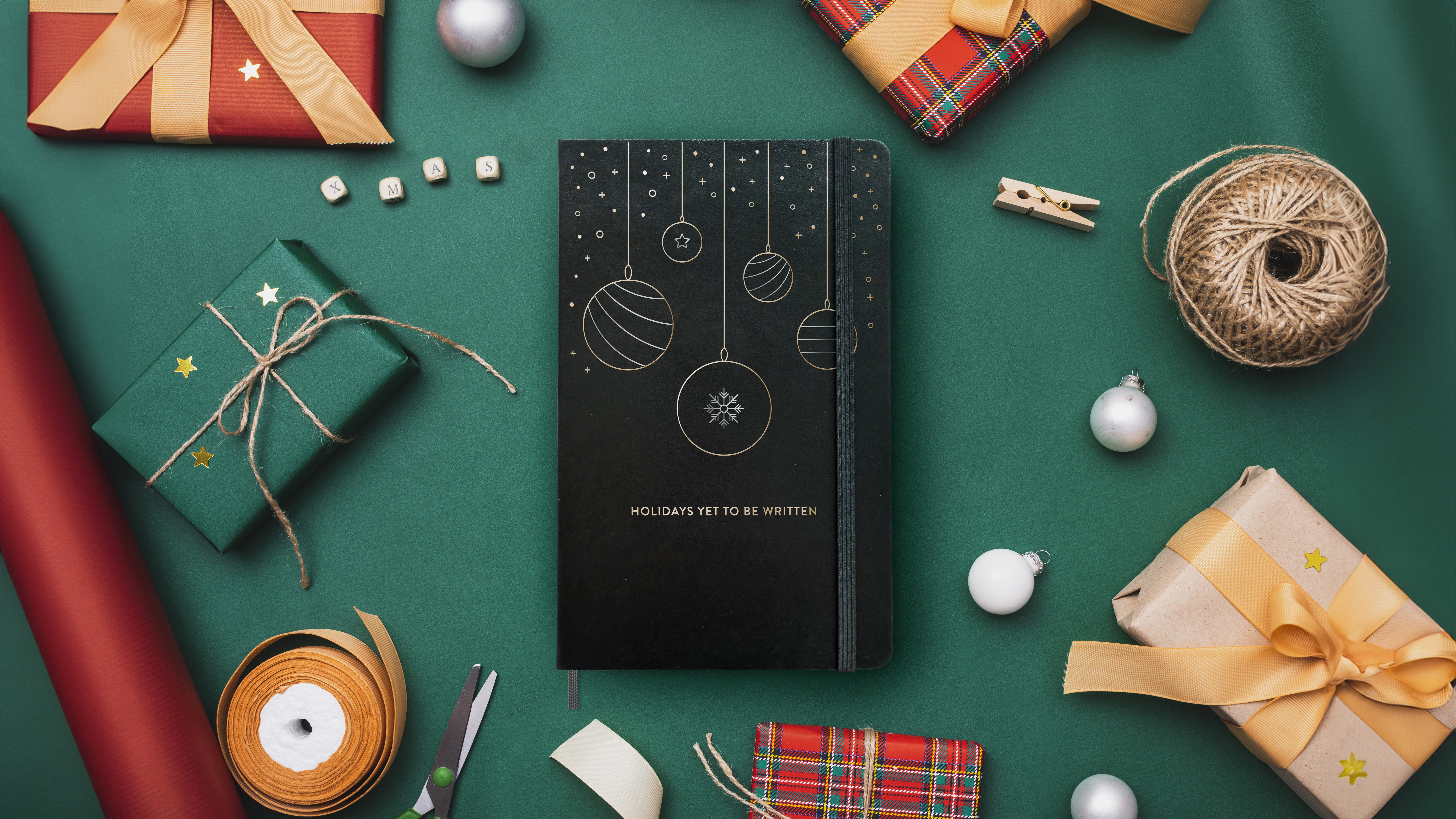Moleskine® Hard Cover Holiday Notebook Gift Set 39