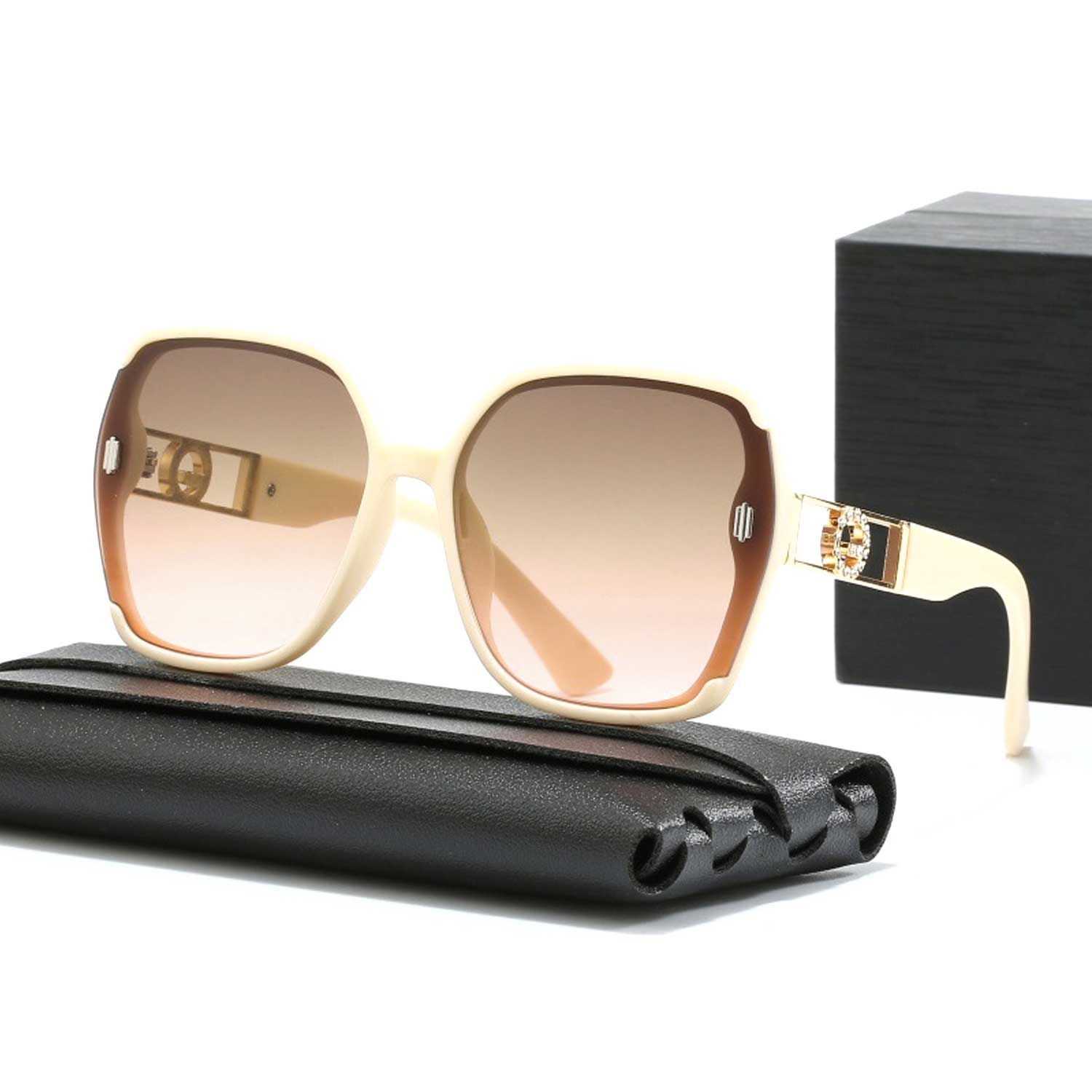 Chic UV Shades – Oversized Trendy Sunglasses 5