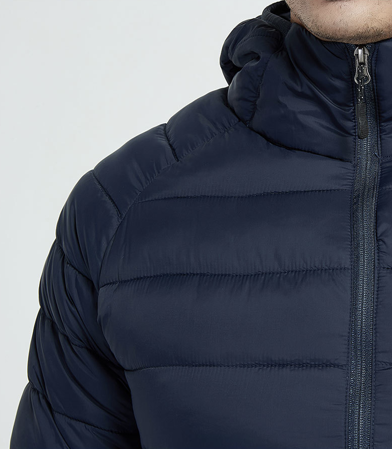 Men's Lightweight Water-Resistant Packable Hooded Puffer Jacket 9
