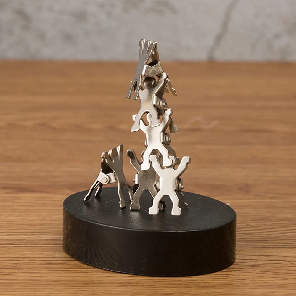 Magnetic Sculpture Office Decompression Tool 1