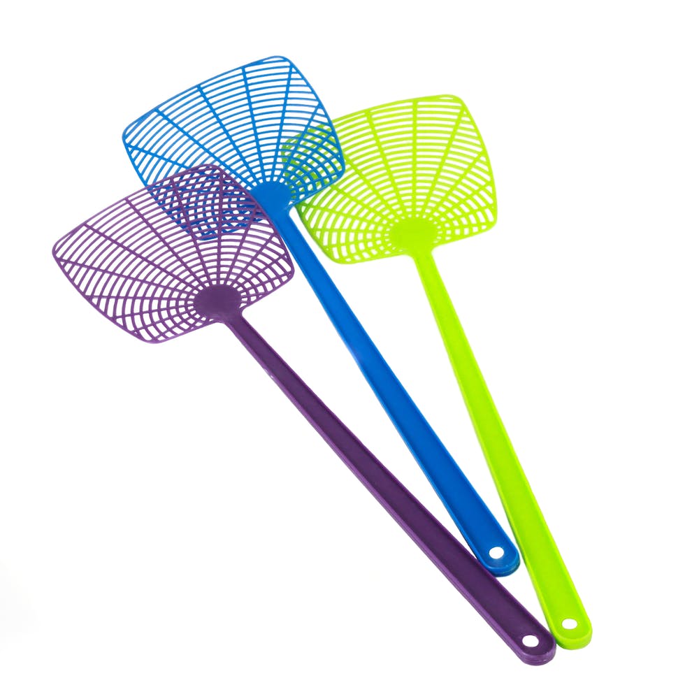Fly Swatters - Plastic 18" 2