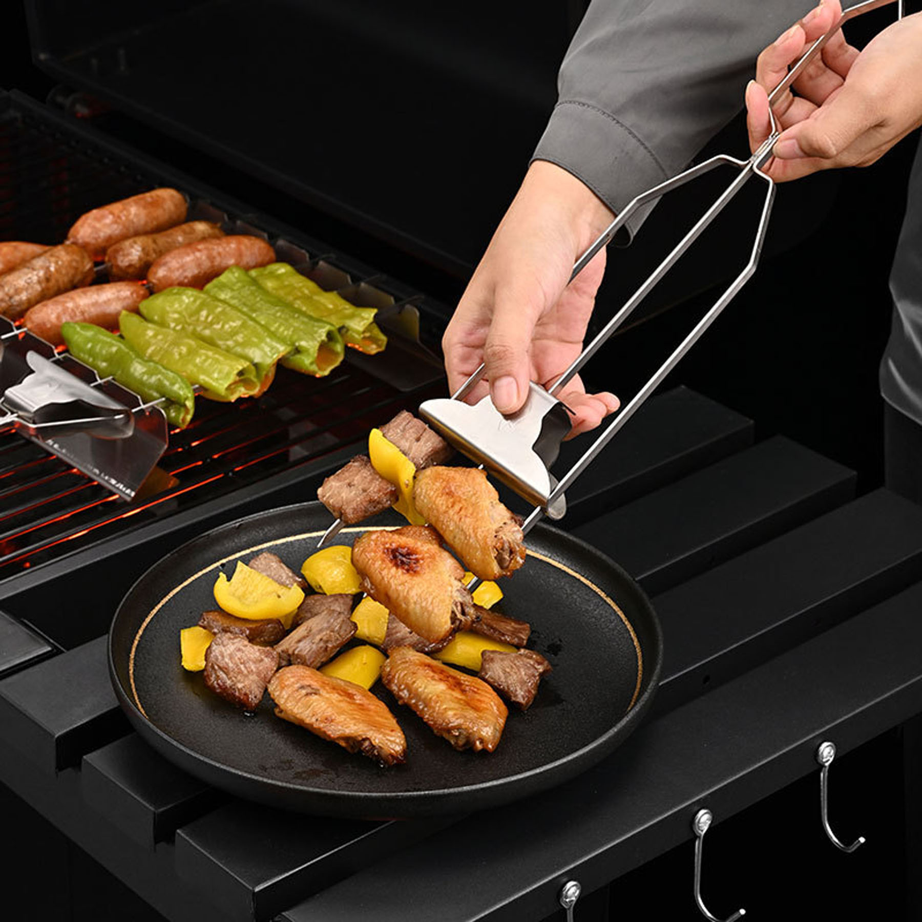 Three Forked Barbecue Fork 2