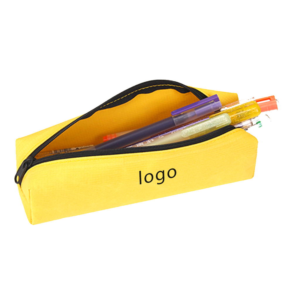 A large-capacity, simple and dirt-resistant square Oxford cloth pen case 1
