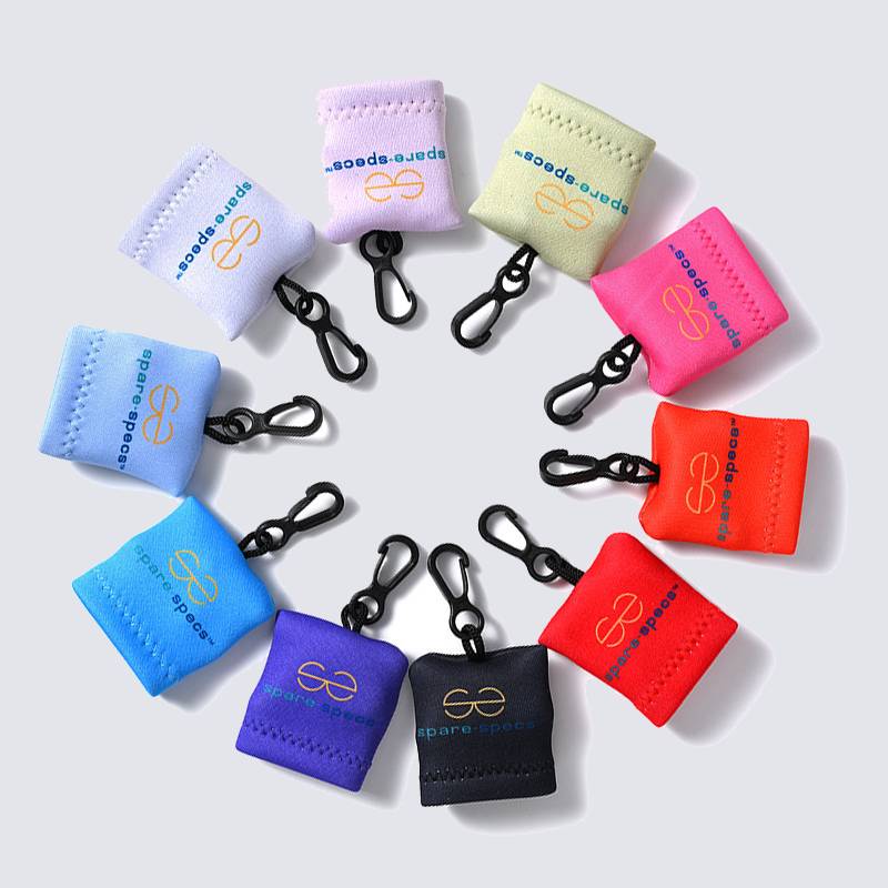 Microfiber Cleaning Pouch W/ Hook 7
