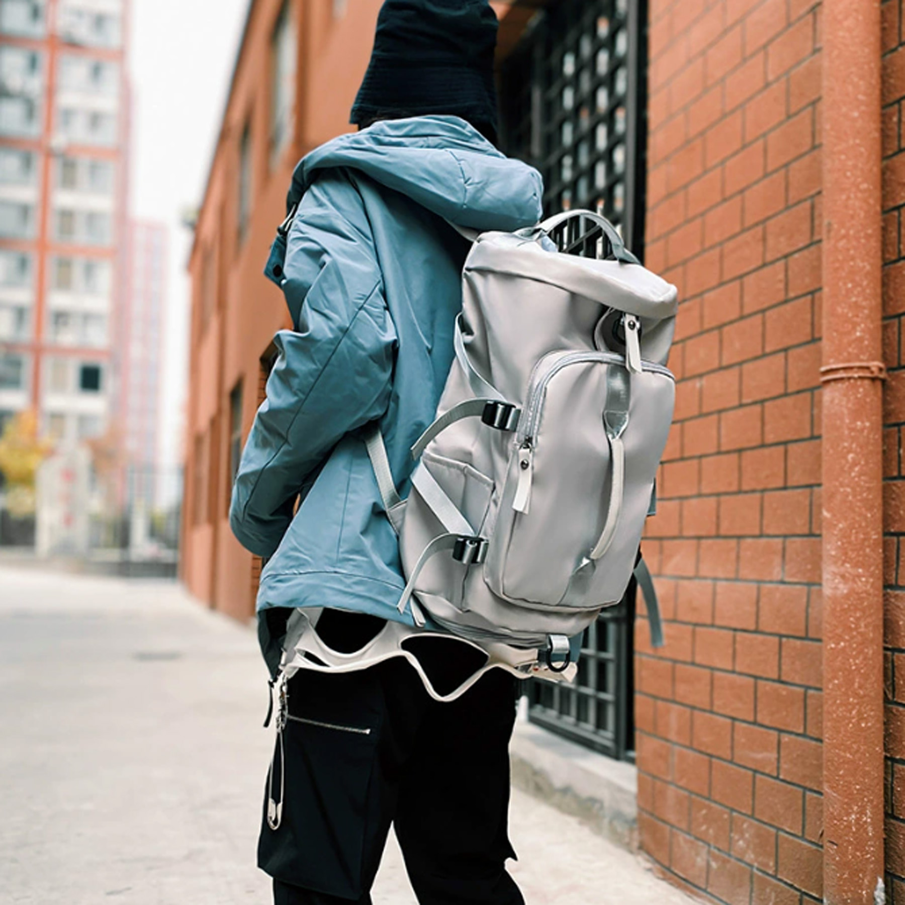 Sports and Fitness Bag with Independent Shoe Compartment 3