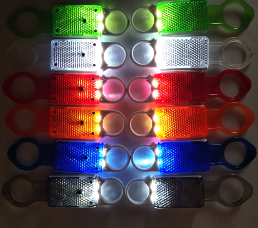 4-in-1 Reflective Bottle Holder with Carabiner 3
