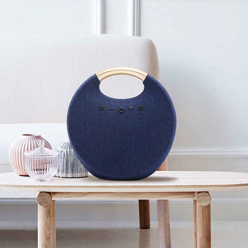 Wireless Speaker With Handle 3