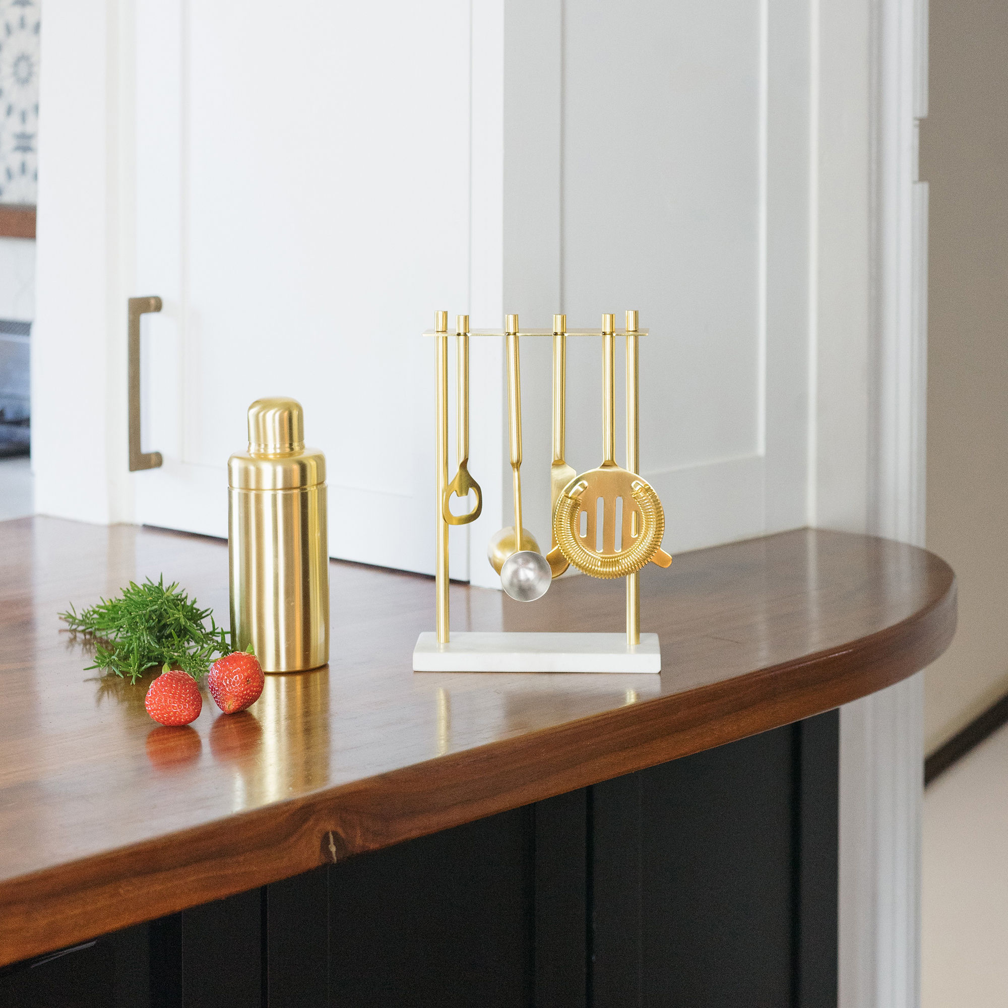Be Home® Luxe Hanging Bar Tool Set 5