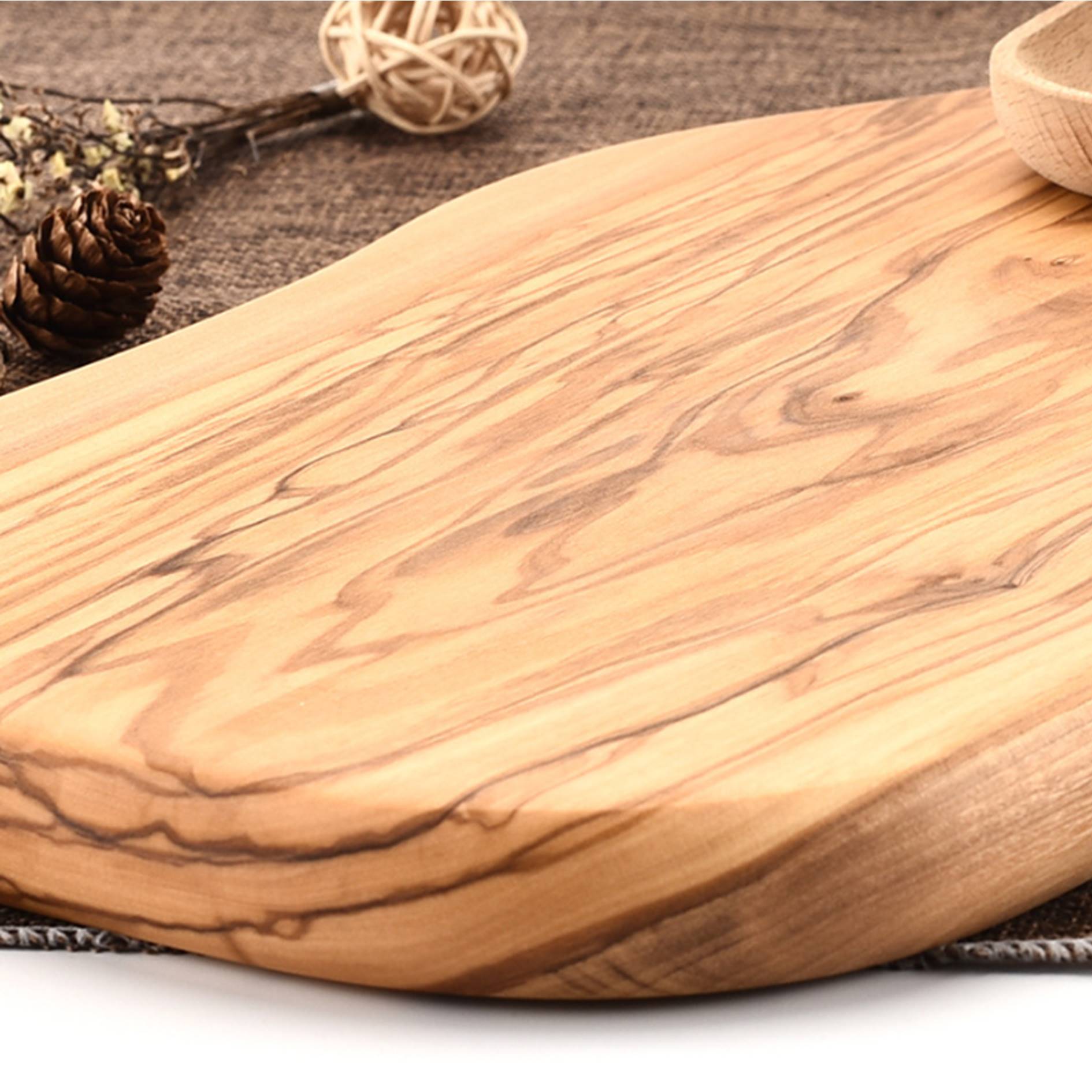 Olive Wood Chopping Board 3