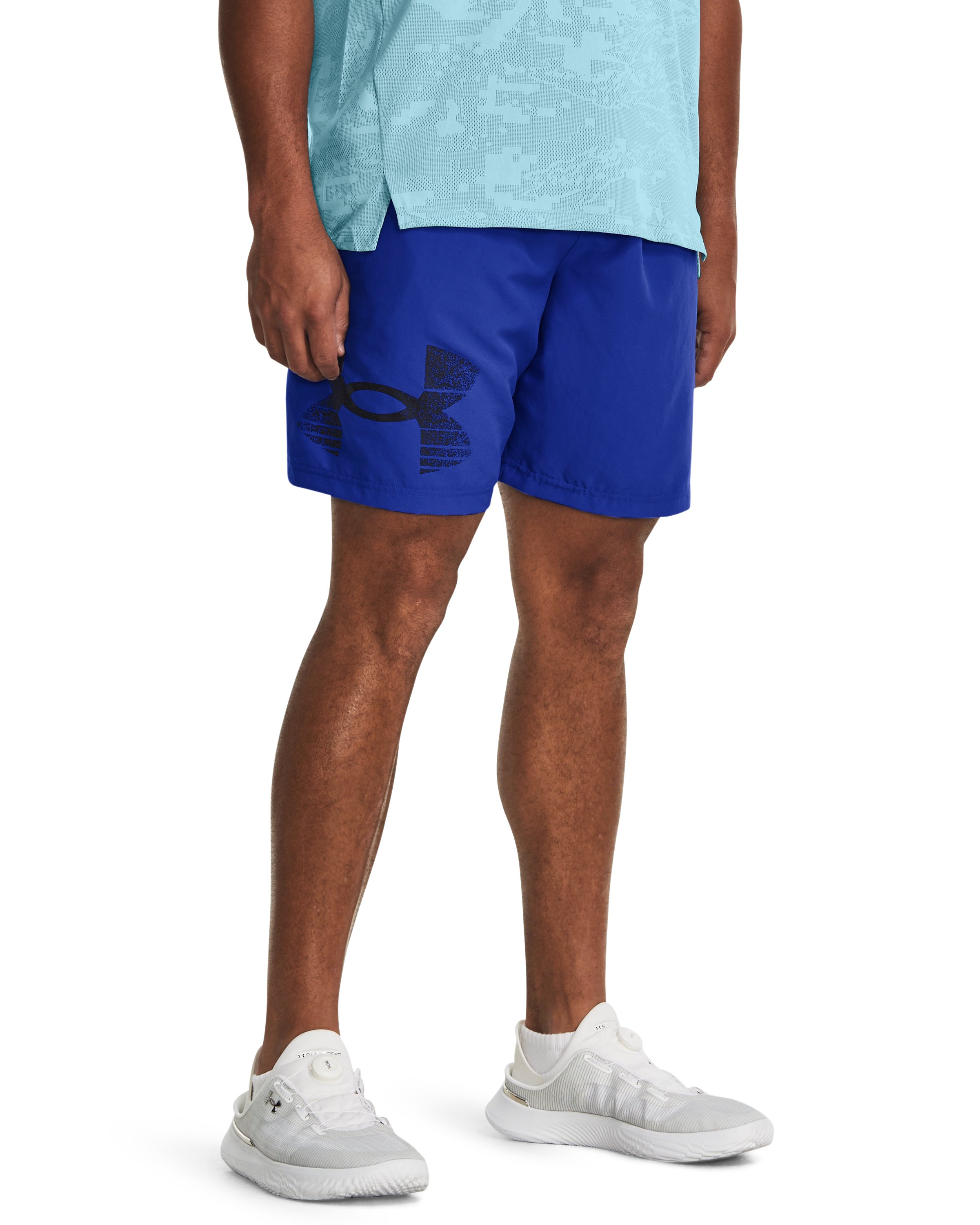 UA Tech Woven Graphic Men's 8.25 Shorts 15