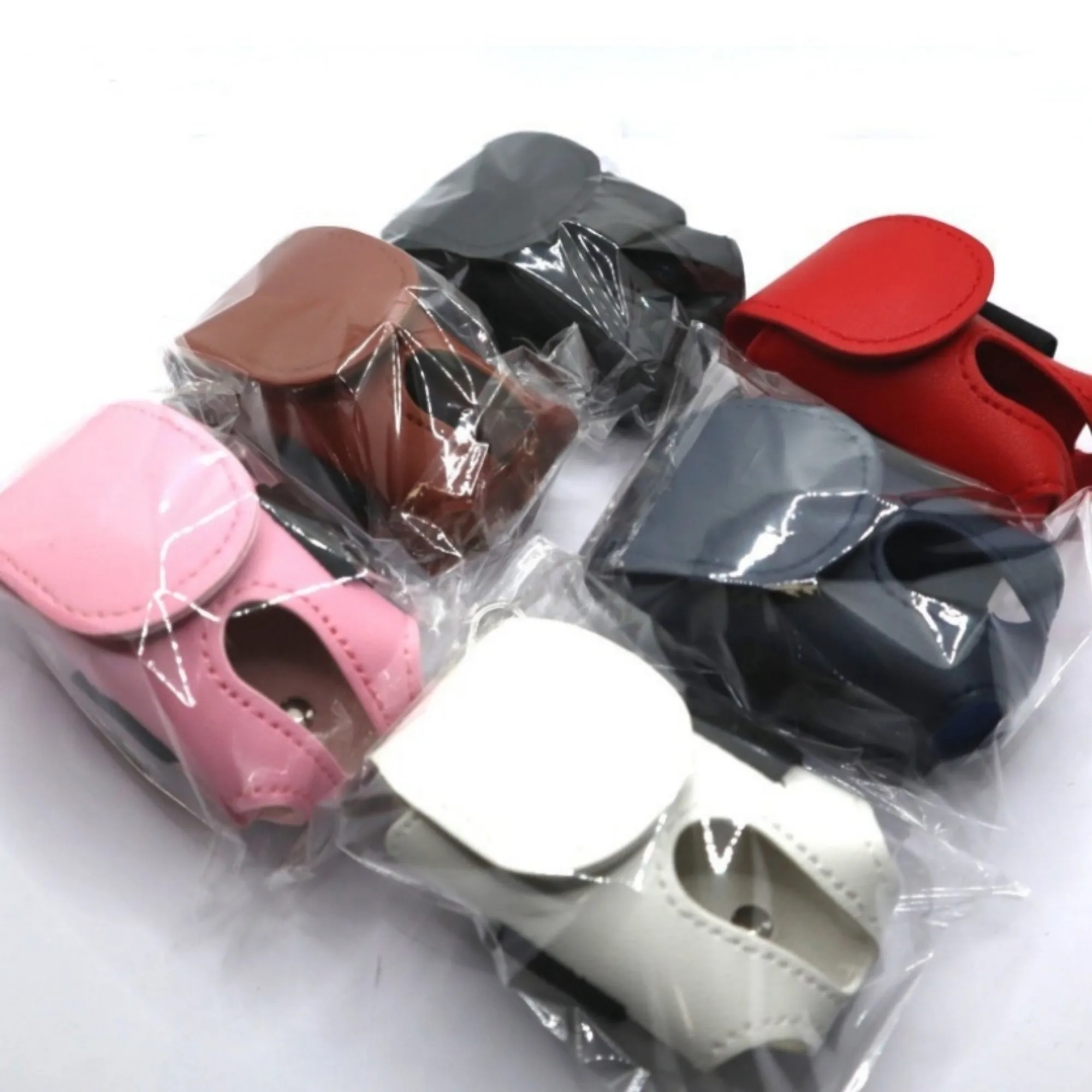 Personalized Leather Golf Ball Pouch Bag 1