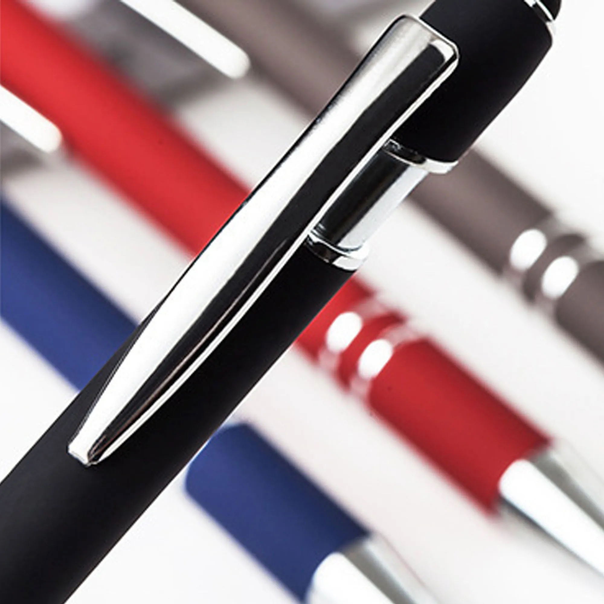 2 in 1 Ballpoint Pen/Stylus 2