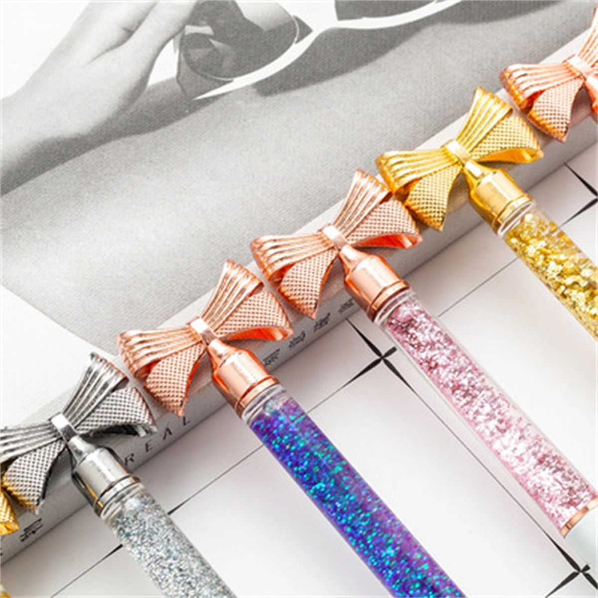 Cute Bow Liquid Glitter Oil Creative Ballpoint Pen 3