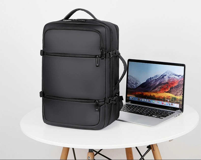 Custom Waterproof Travel Bags With USB Port 4