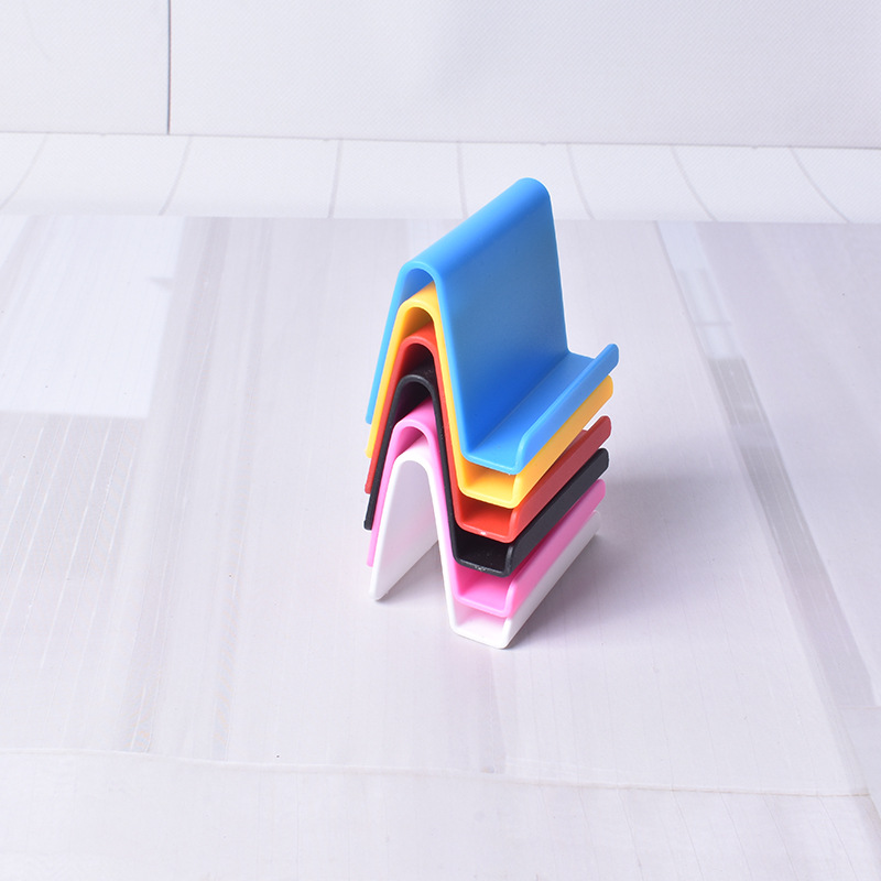 Customized Plastic Phone Holder 1