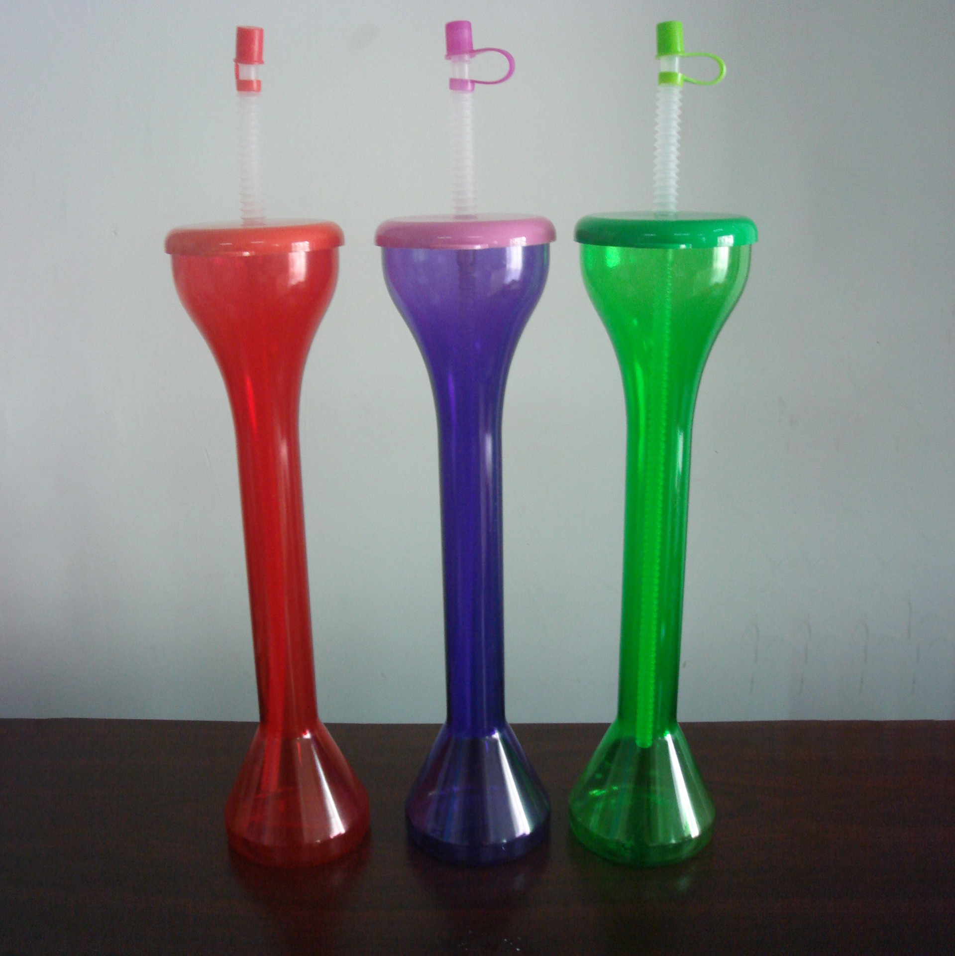 400ml Clear Yard Cup with Straw 3