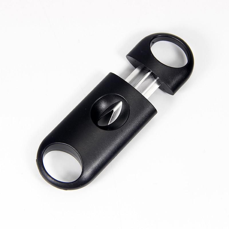 V Cut Cigar Cutter 2