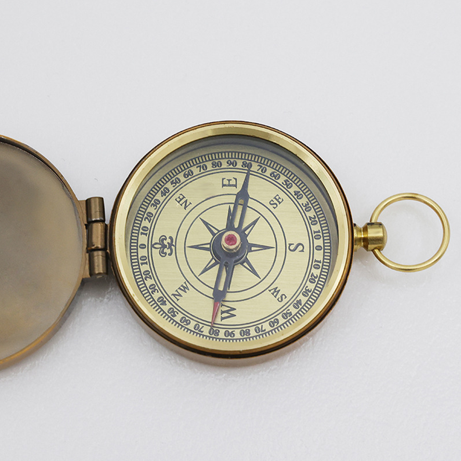 Retro Zinc Alloy Compass Pocket Watch for Outdoor Use 2