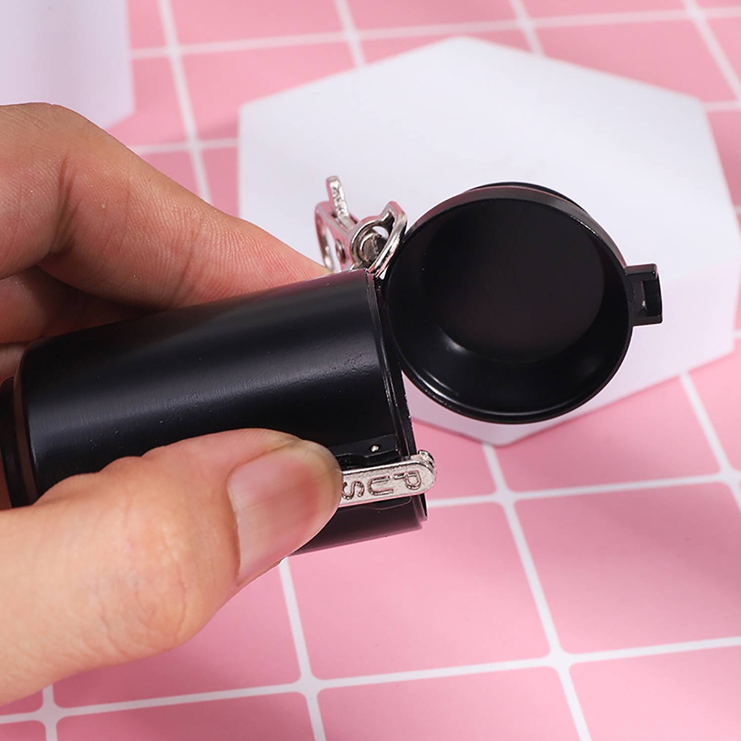 Coke Can Shape Mini Ashtray Key Chain 3