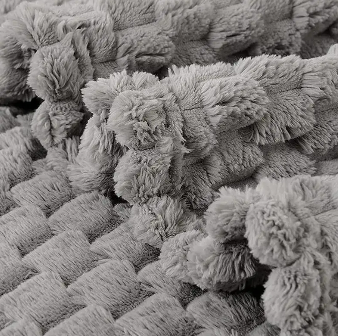 Pineapple Dot Jacquard Embossed Flannel Blanket 2