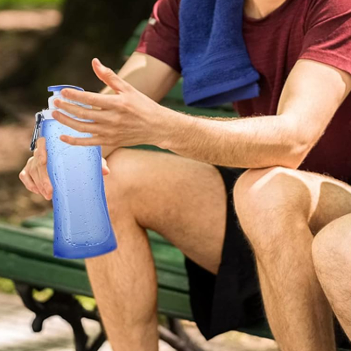 17Oz. Collapsible Water Bottle with Flip Top and Carabiner 2