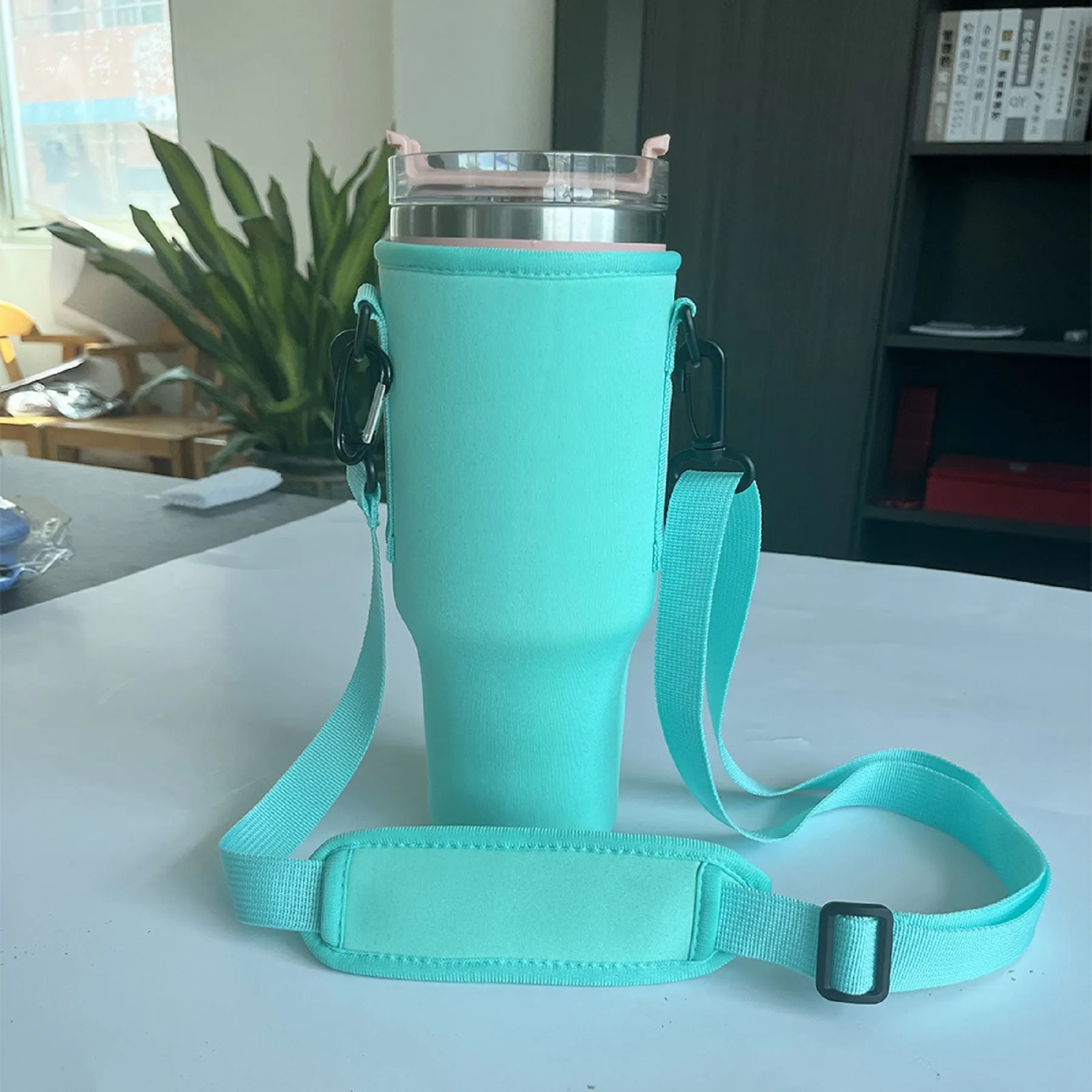 40 Oz. Adjustable Shoulder Strap Tumbler Sleeve Carrier Bag 5