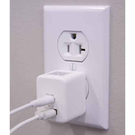 ETL Listed 20W Dual USB-A and C Wall Charger 56