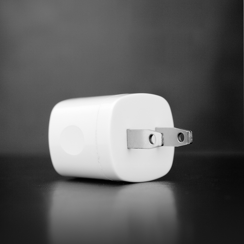 iPosh USB Wall Power Plug (White) 3