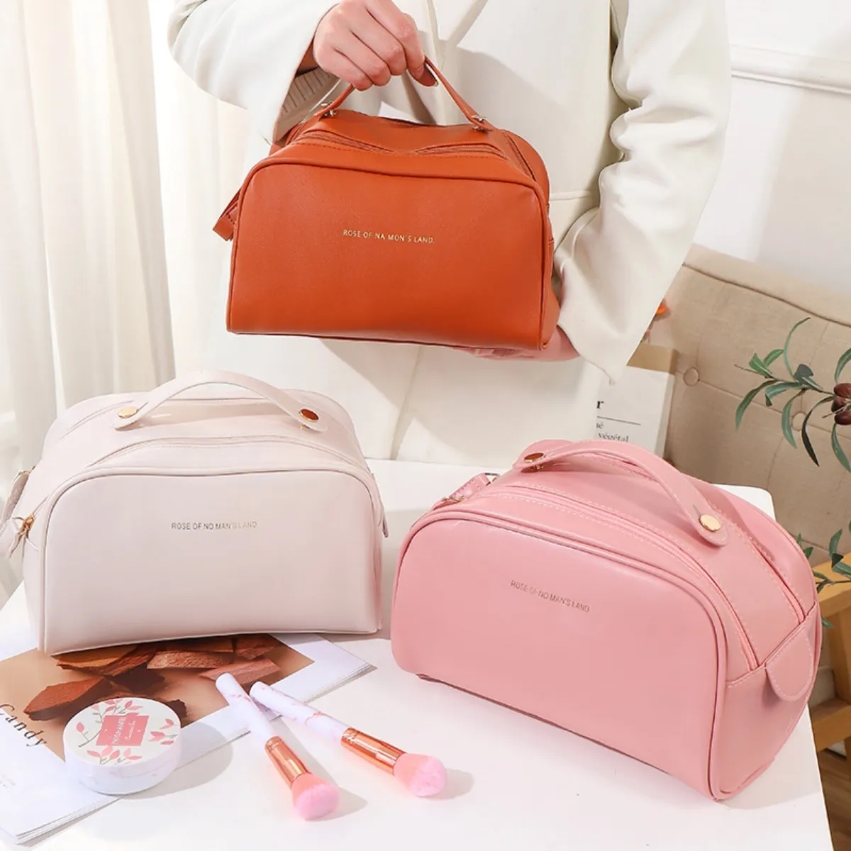 PU toiletry bag 4