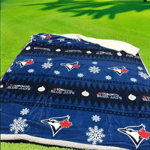 Polar Fleece Stadium Blanket 1