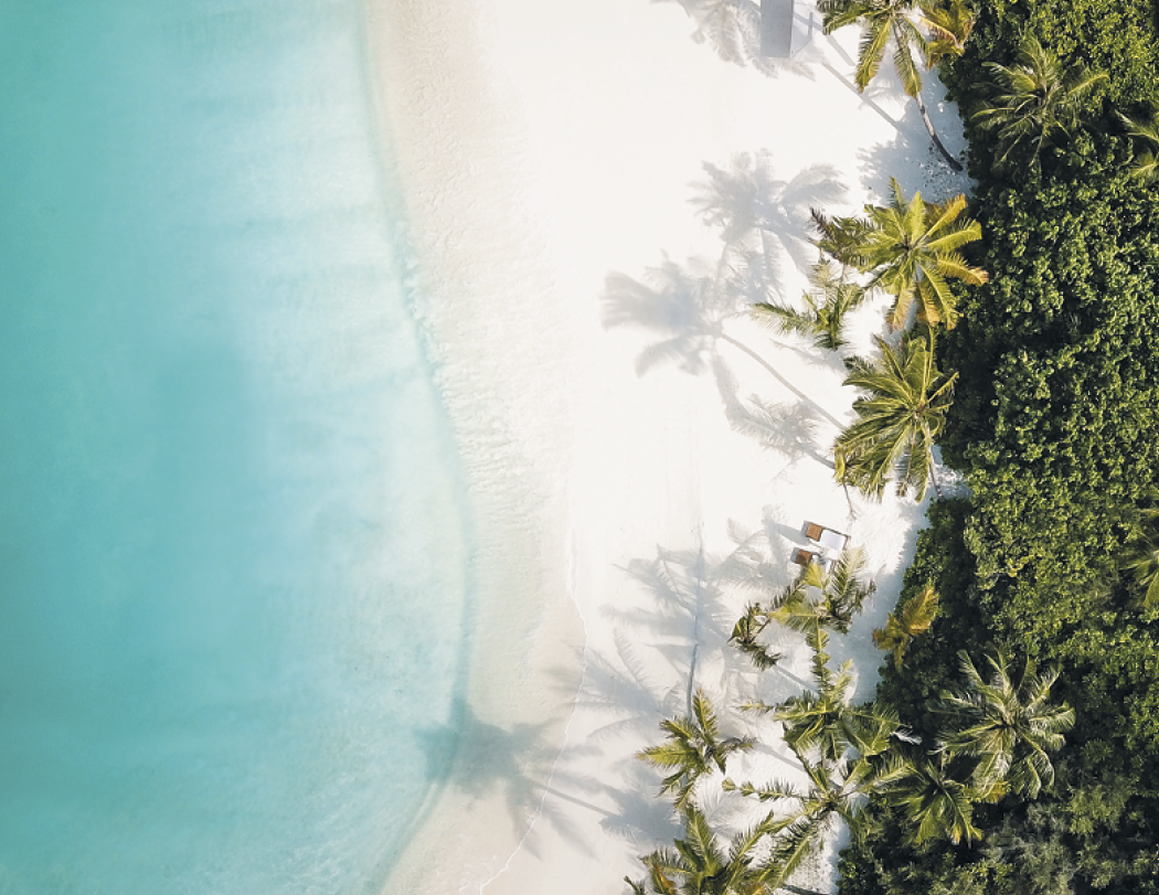 Good Value™ Beach Paradise - Spiral Calendar 64