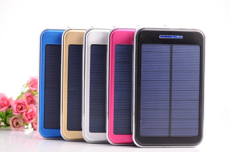 9369SCC Solar Power Bank 1