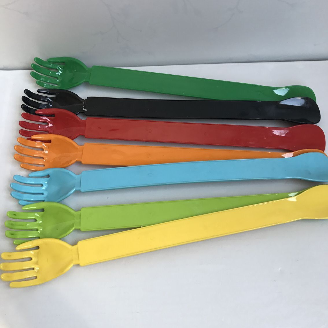 Back Scratcher With Shoe Horn 4