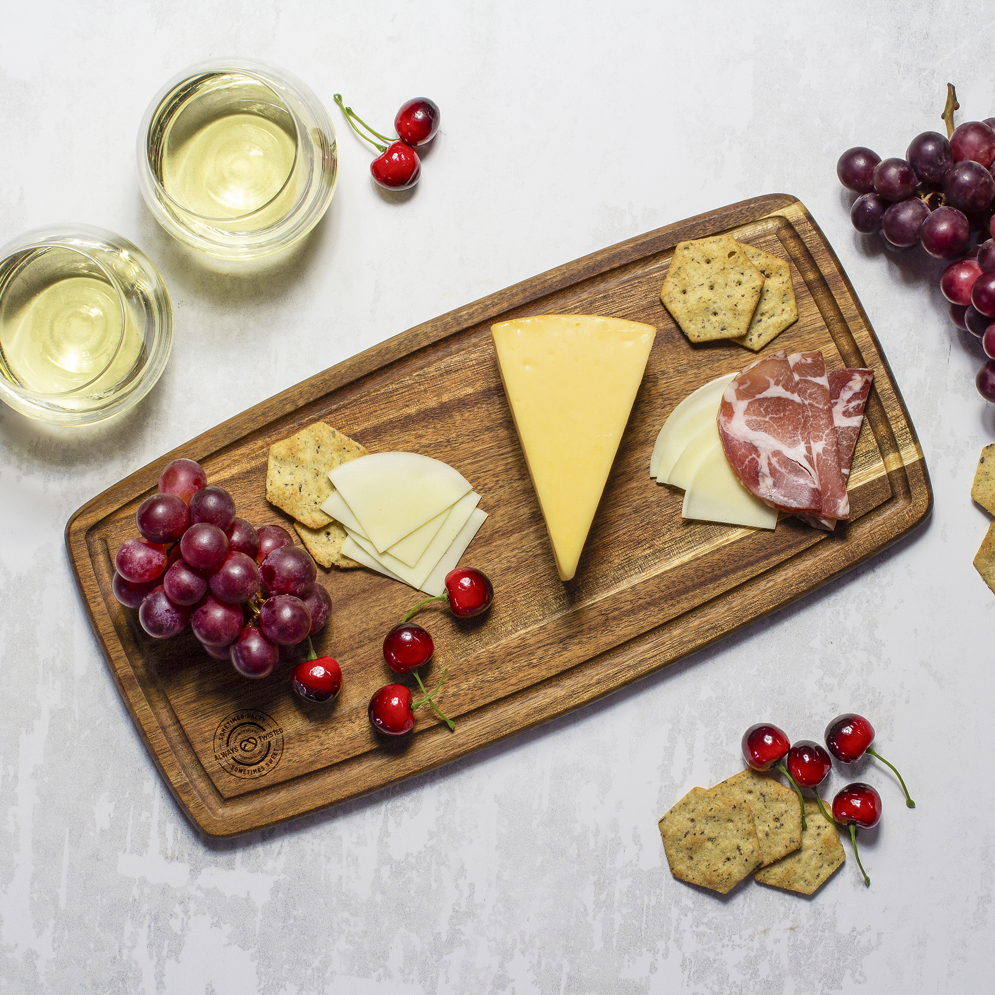 TB Home® 16" Acacia Cutting Board with Juice Groove 3