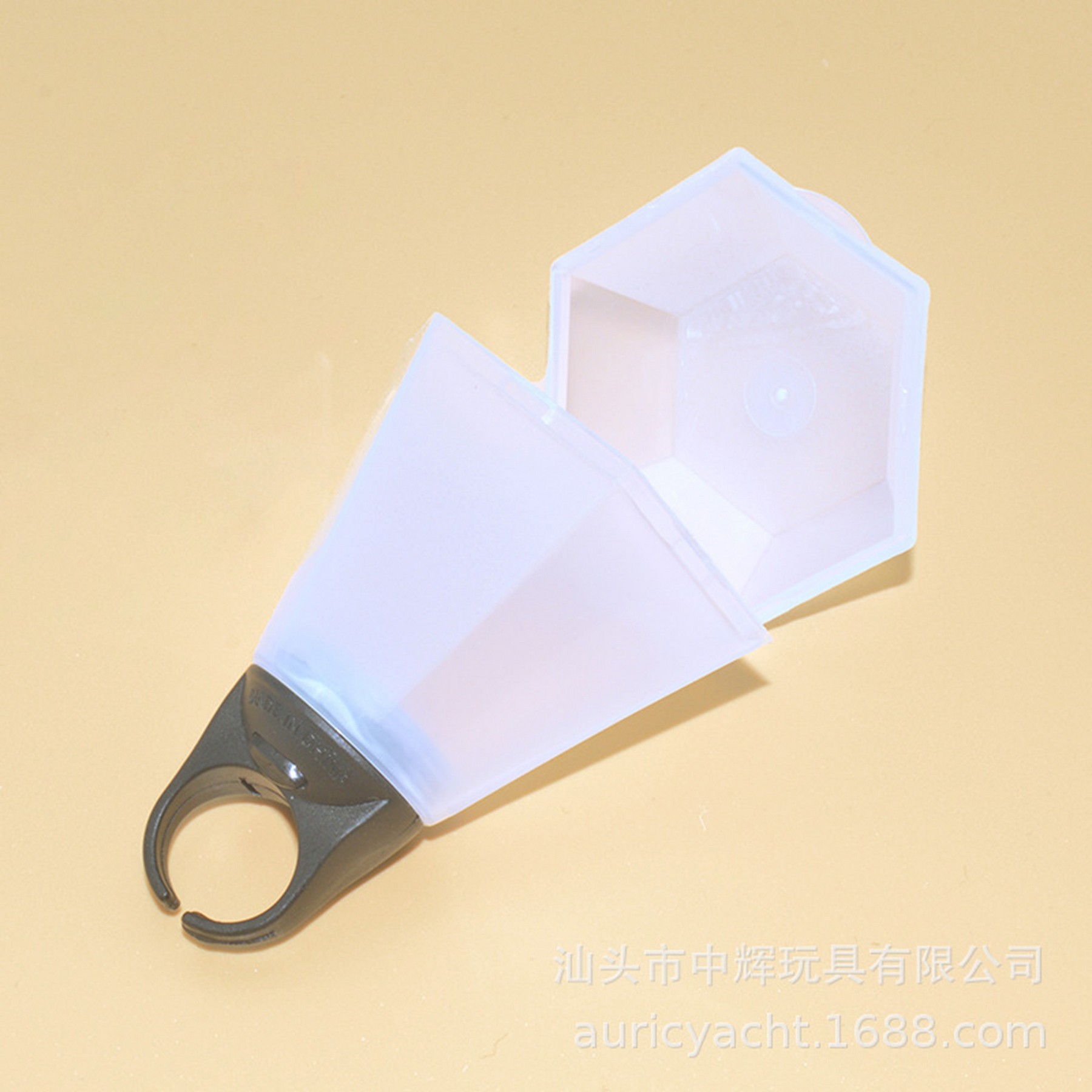 Party Imitation Diamond Plastic Glisten Cup Ring 4