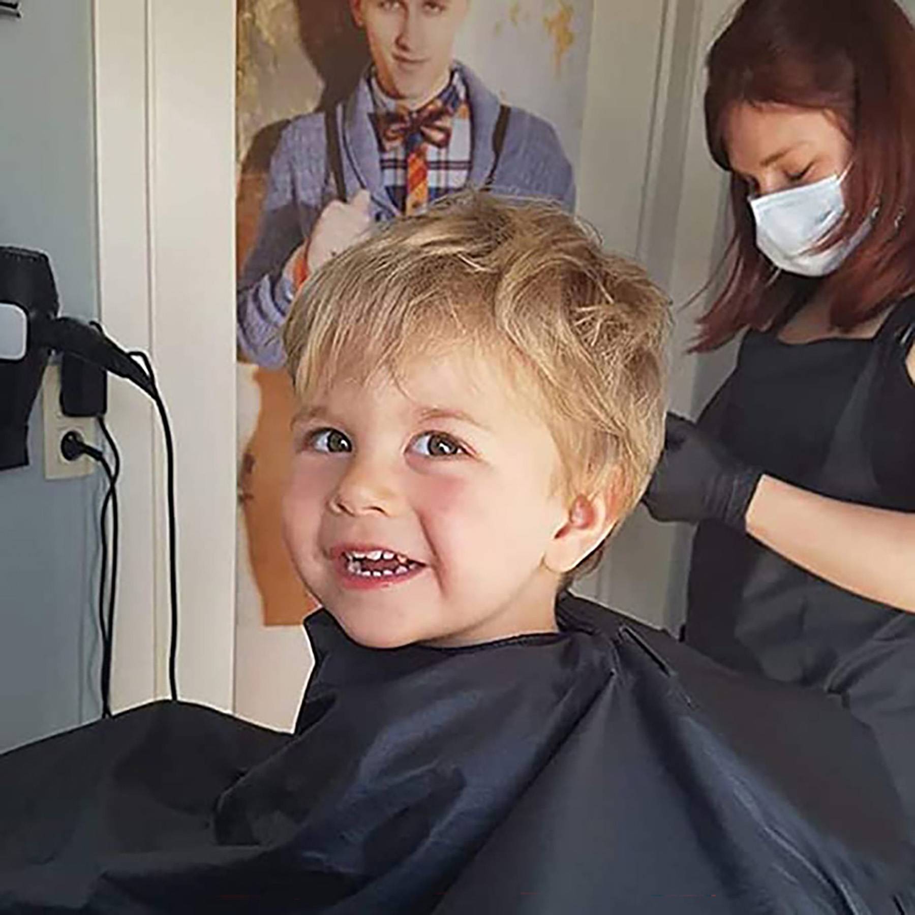 Cutting Cape For Kids 3