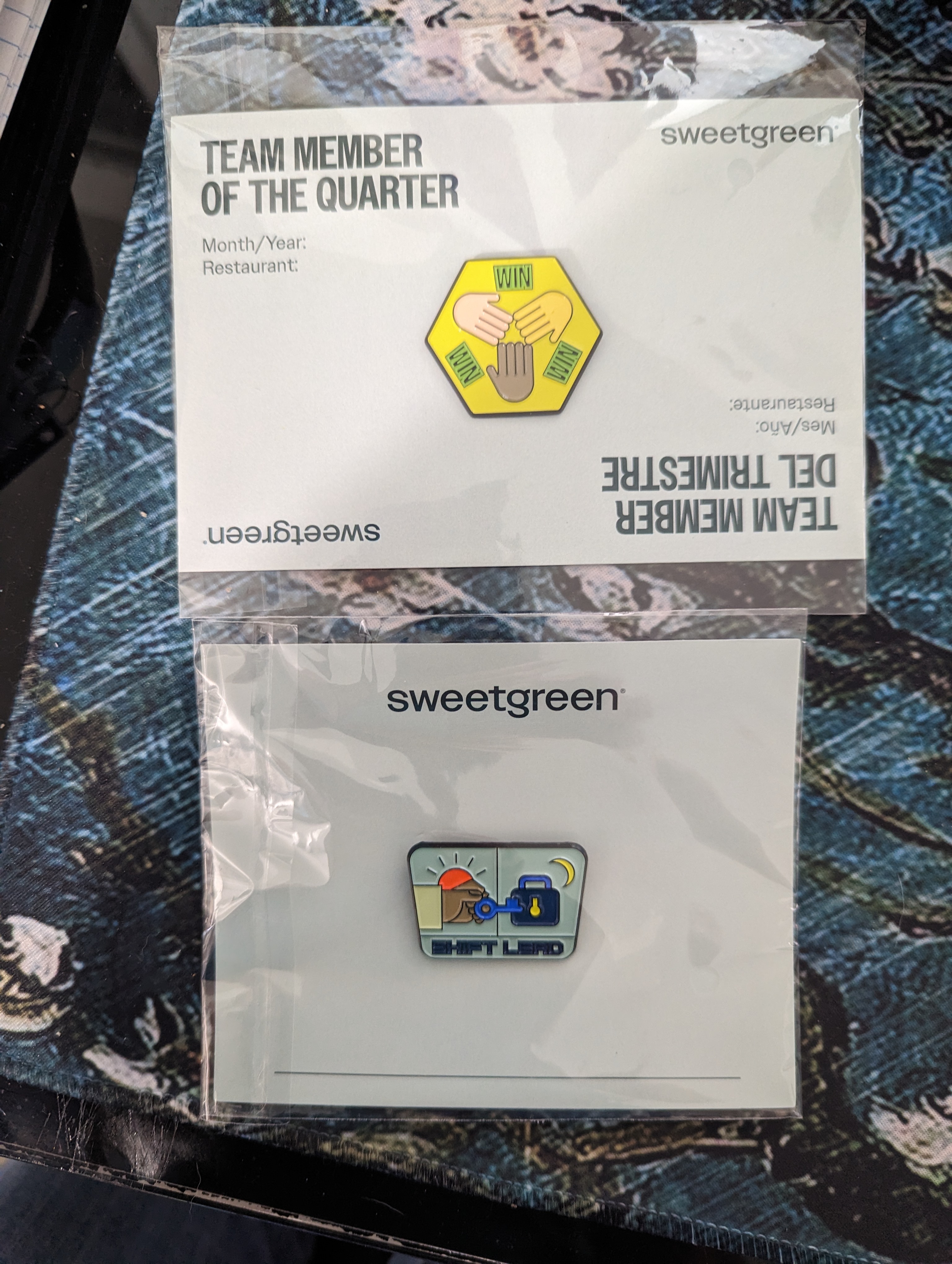 Lapel Pin with Custom Paper Card 2