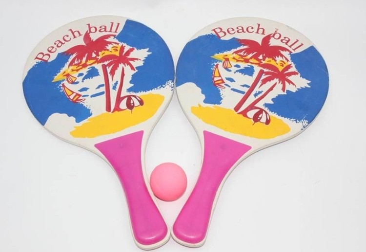 Wooden Beach Racket with Ball 2