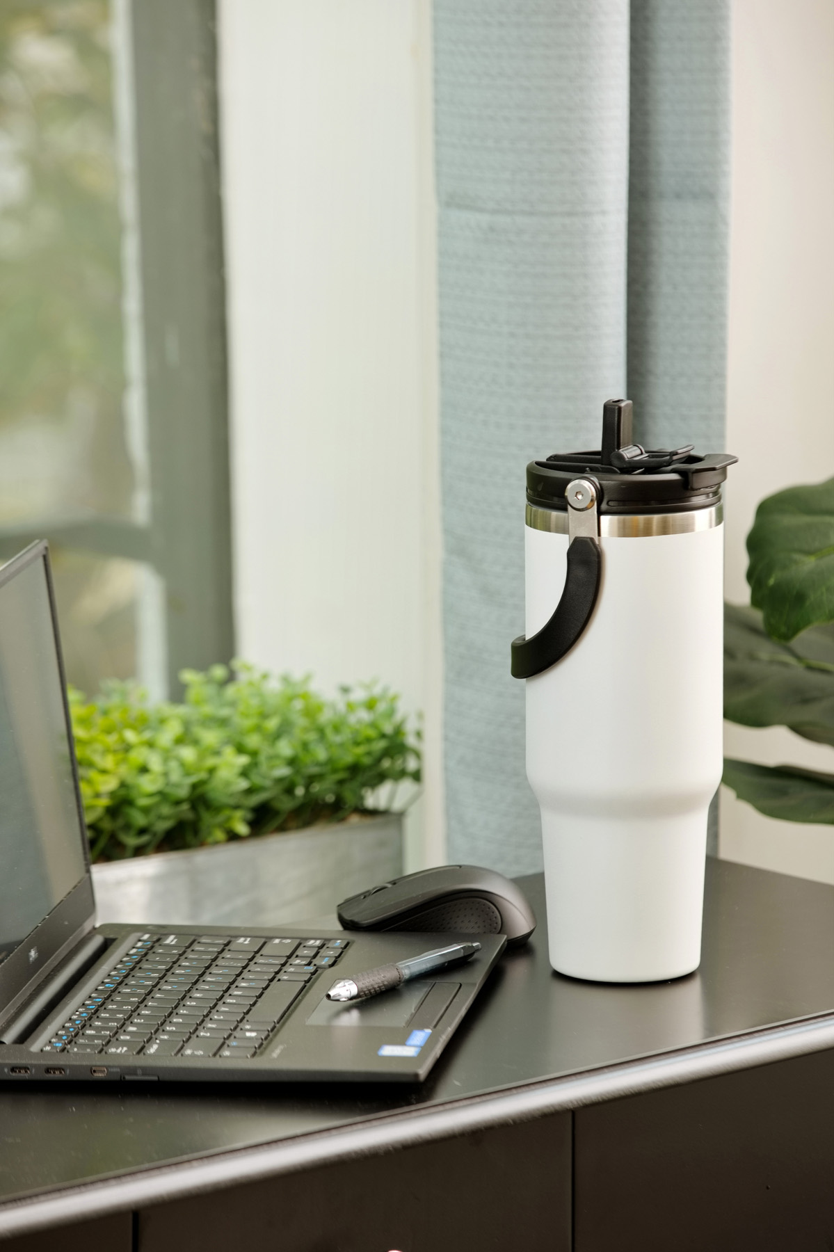 SENSO® Venture DuoFlow 40 oz Vacuum Insulated Stainless Steel Travel Tumbler 1
