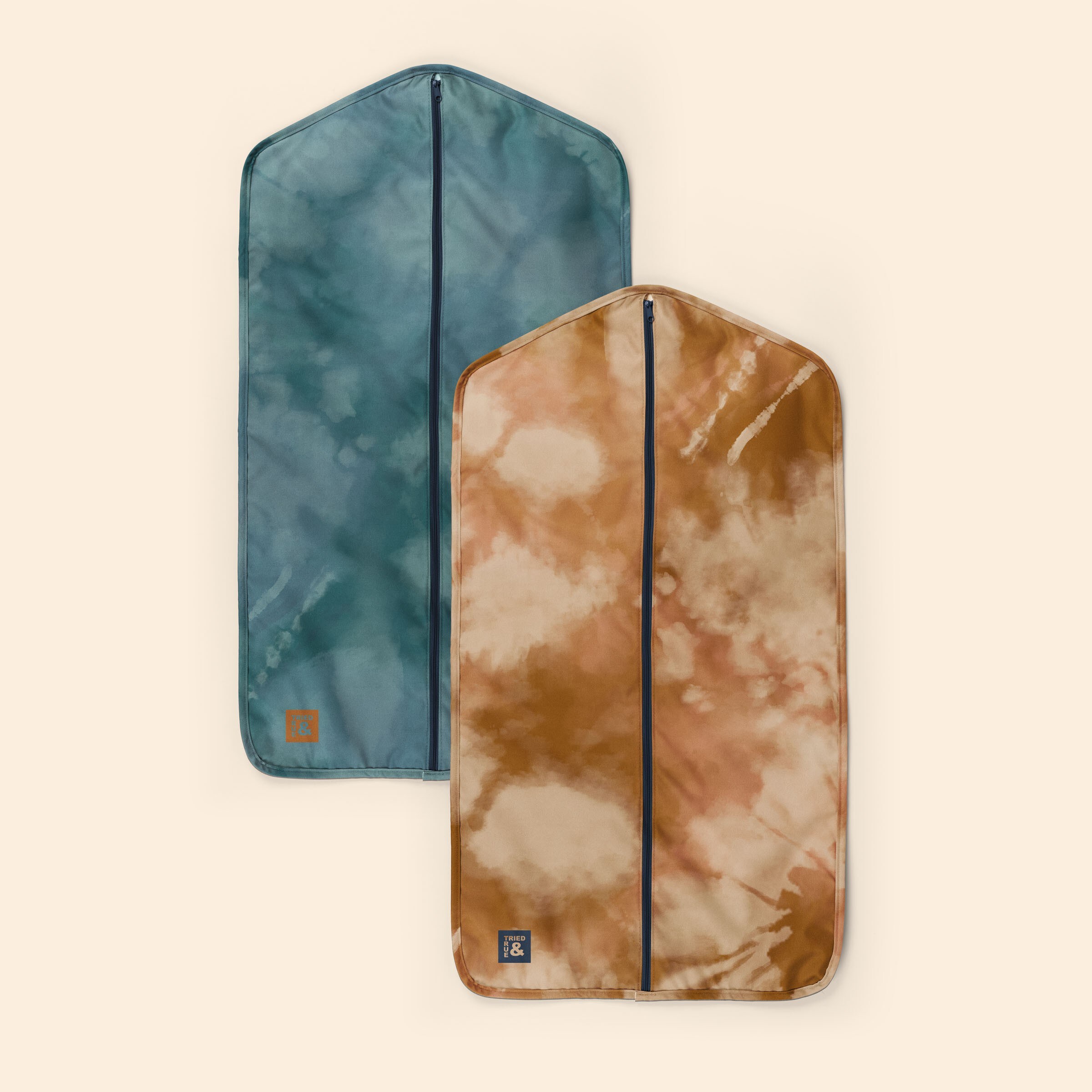 SUGAR BRITCHES YOUTH GARMENT BAG - 4CP 1000D RPET