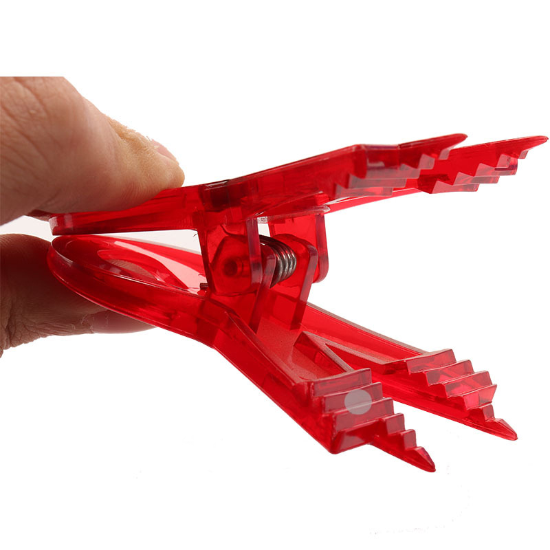Bow Tie Shaped Magnet Clip 2