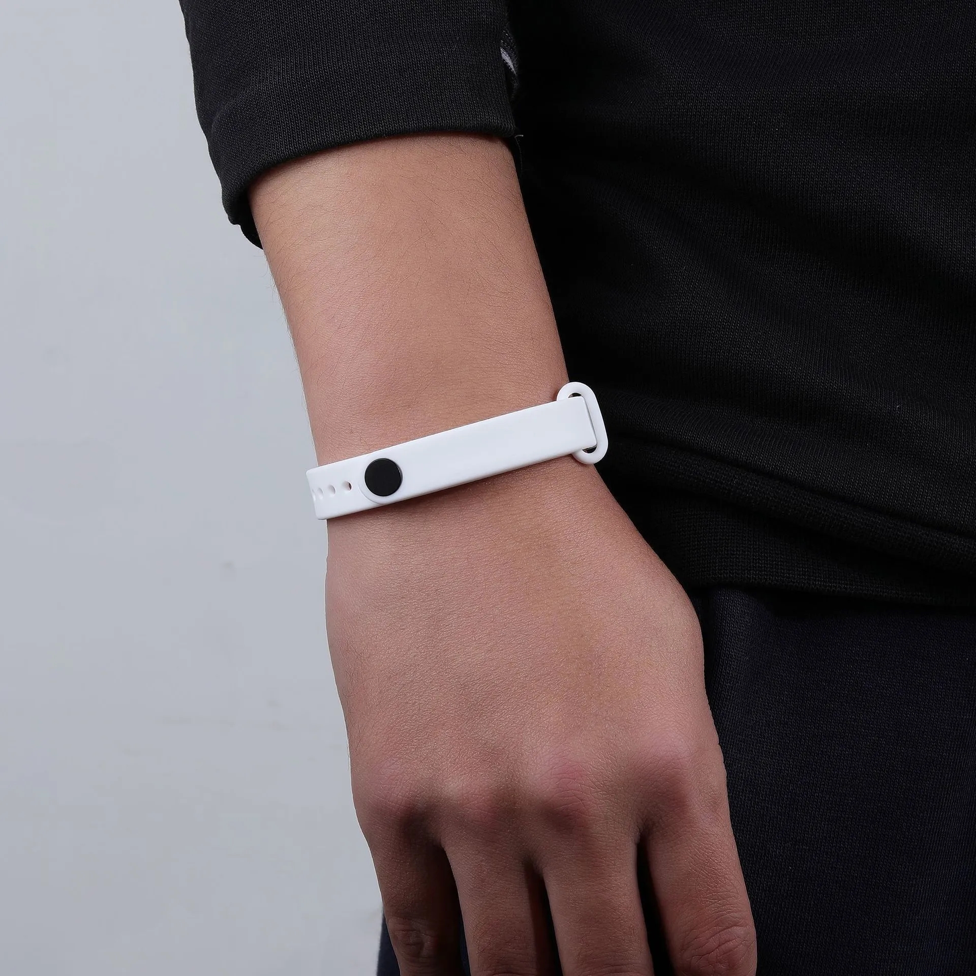 Glow-in-the-Dark Adjustable Silicone Wristband 4