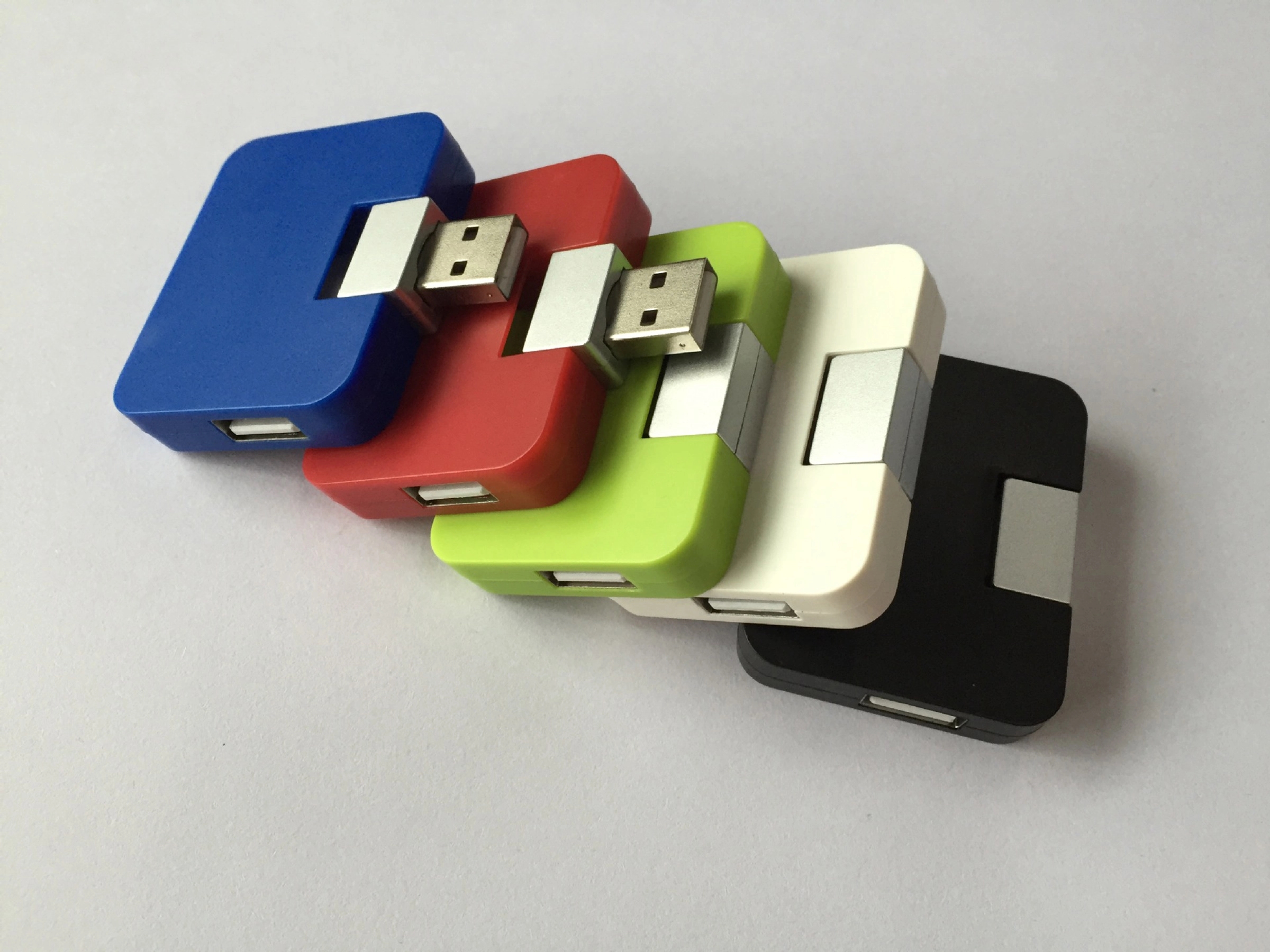 Rush service 4 Ports Cube USB Hub 9