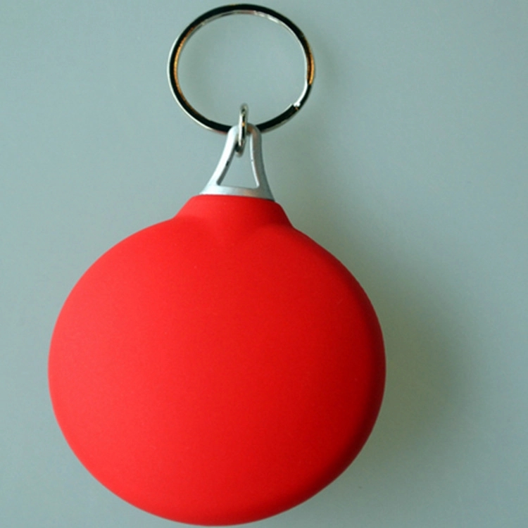 Microfiber Cleaning Cloth with Carrying Cover and Key Ring 3